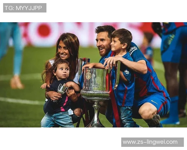 足球巨星的饮食秘诀：从梅西到C罗他们的食谱与营养策略揭秘