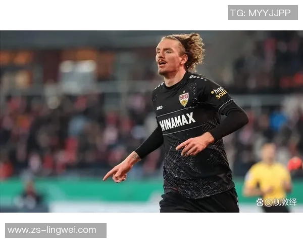 德甲联赛美女球星闪耀赛场 外貌与实力兼备引发关注